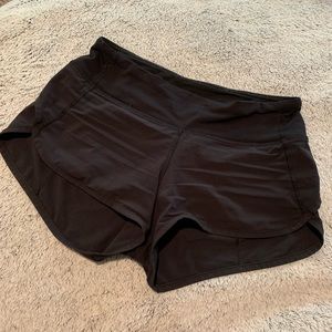 Lululemon speed up shorts 2.5”
